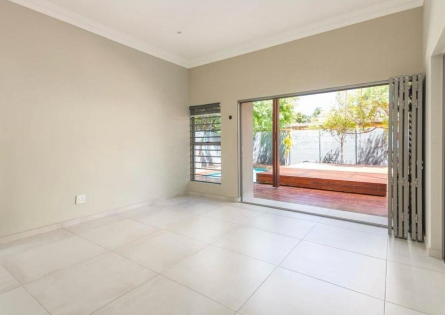 5 Bedroom Property for Sale in Sunset Beach Western Cape